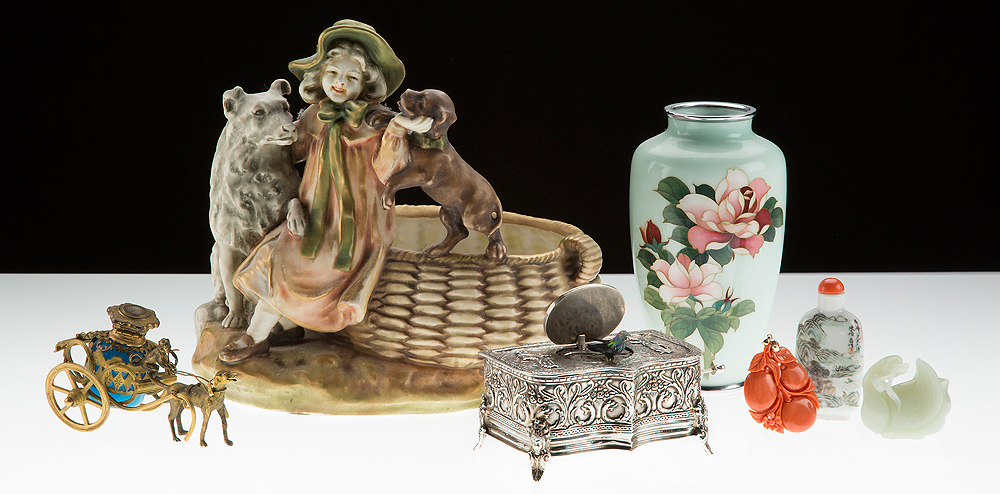 Selling Antiques nyc Selling amphora and miniatures Antiques nyc